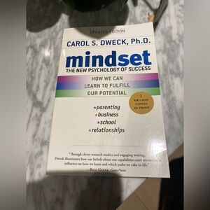 Mindset: The New Psychology of Success Book